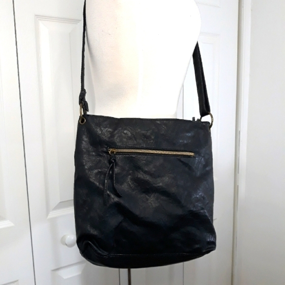 Stone Mountain USA Black Crossbody Bag Multiples Zippered Pockets - Picture 10 of 12